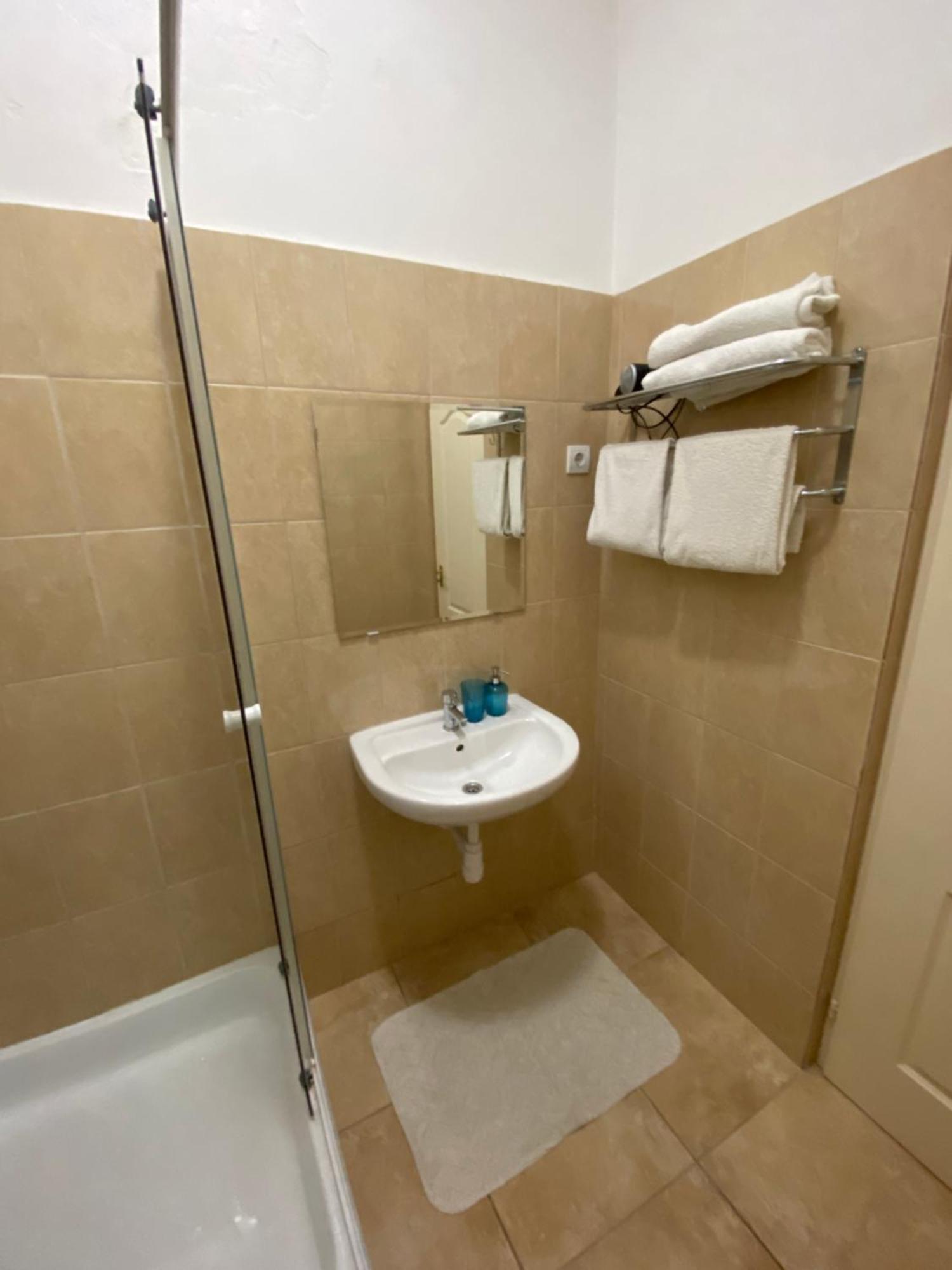 Holiday Apartments & Rooms Next Danube Promenade Budapest Bagian luar foto